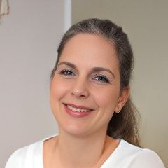 Frau Saskia Verhufen
