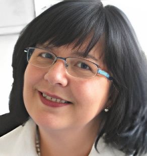 Frau Karin Schulze