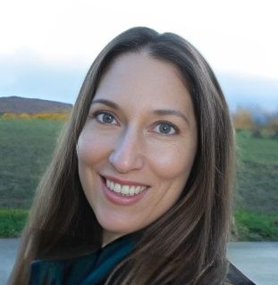 Frau Elke Lenz