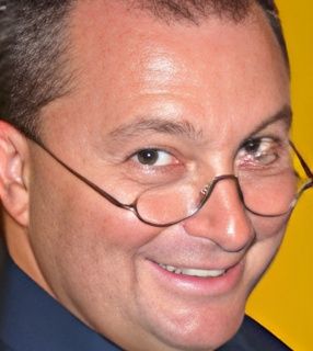 Herr Peter Ecker