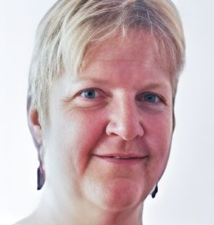 Frau Petra Schmiedel