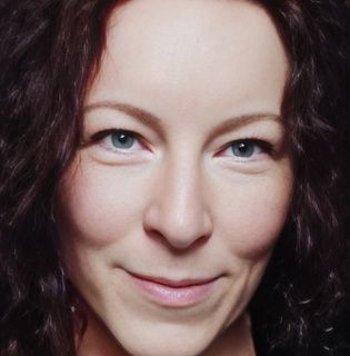 Frau Christina Weber