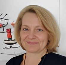 Frau Manuela Seidler