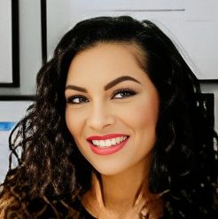 Frau Shilan Roosen-Fierlings