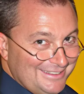Herr Peter Ecker
